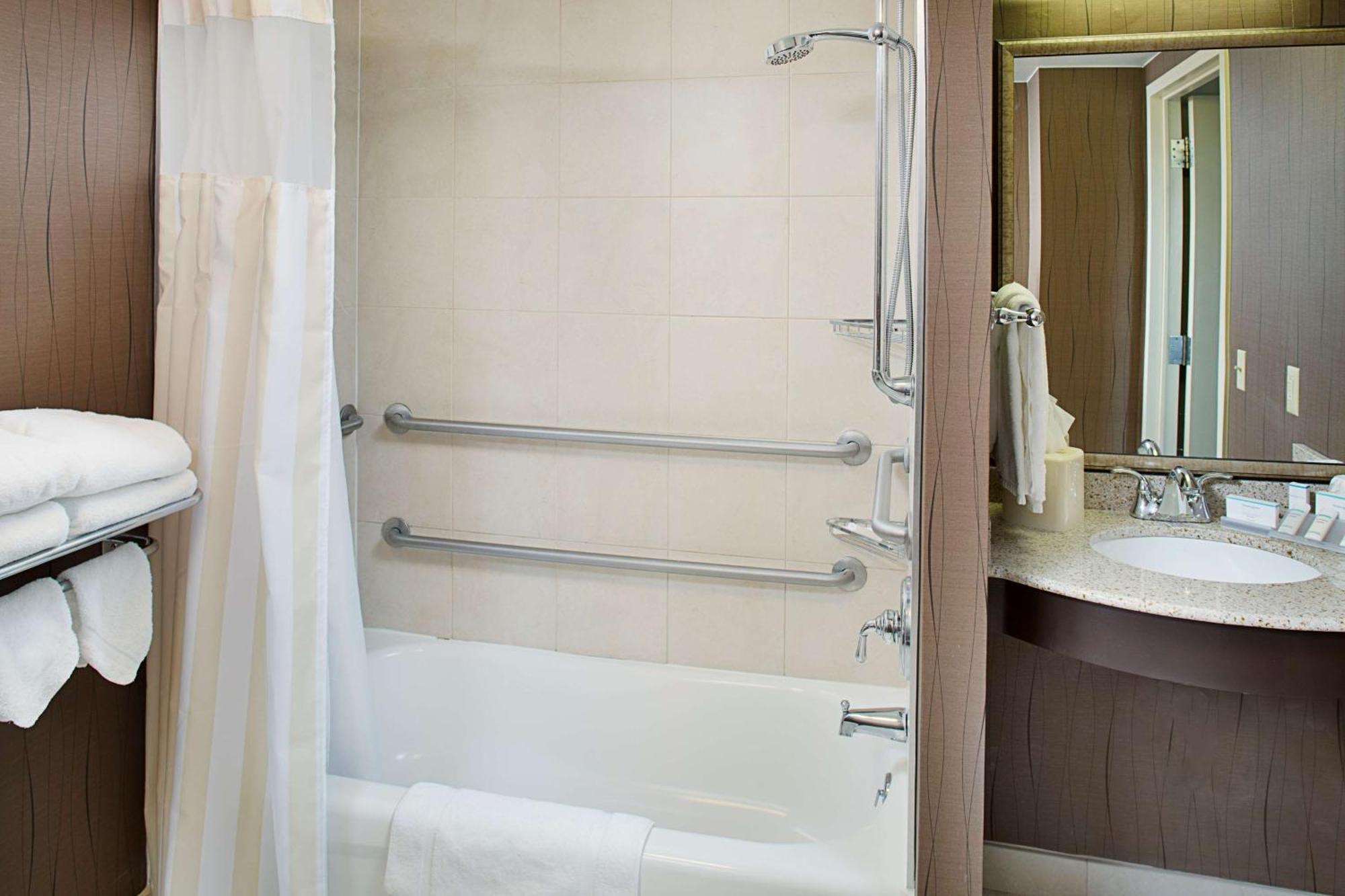 Hilton Garden Inn Hartford North-Bradley International Airport Windsor Exteriér fotografie