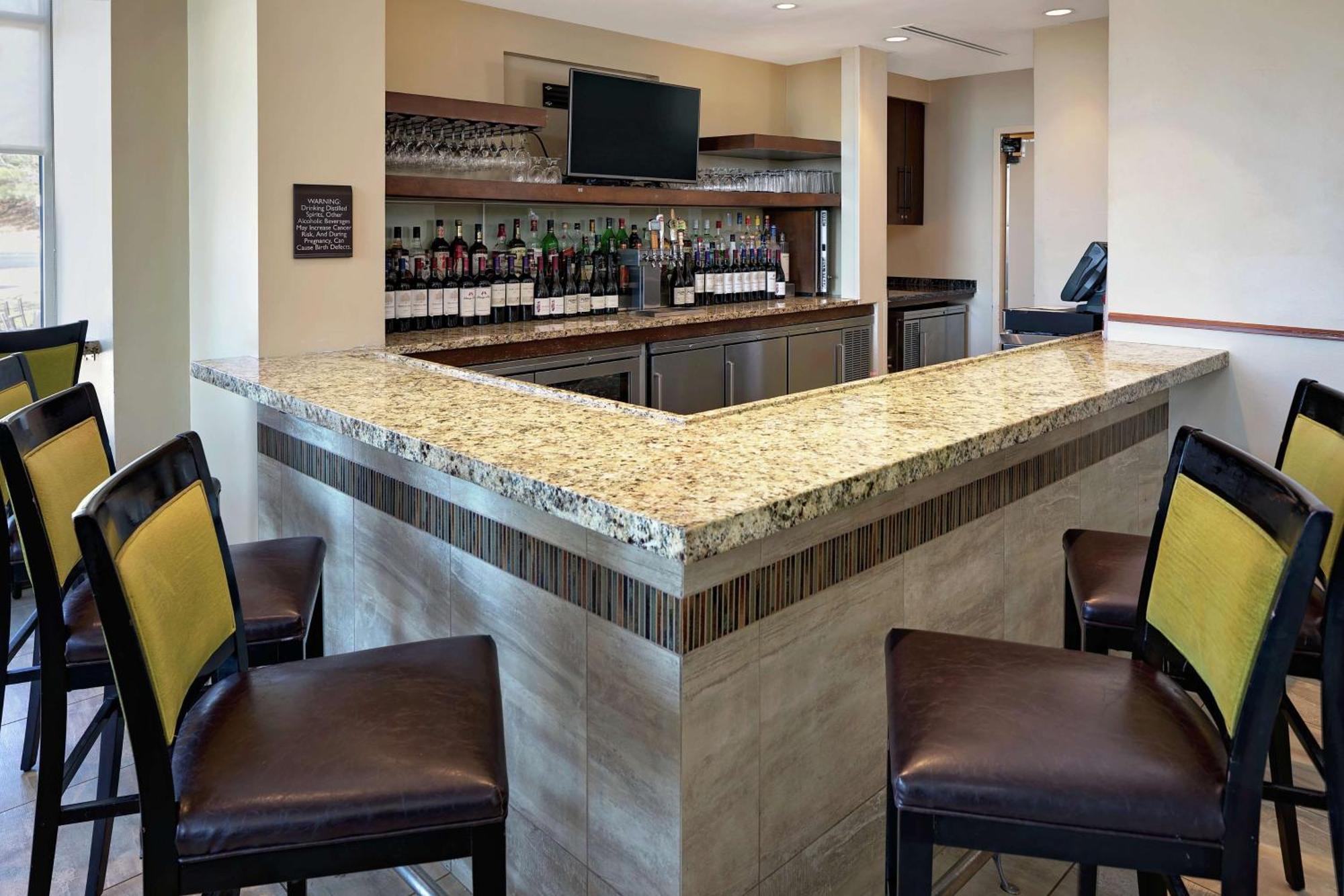 Hilton Garden Inn Hartford North-Bradley International Airport Windsor Exteriér fotografie